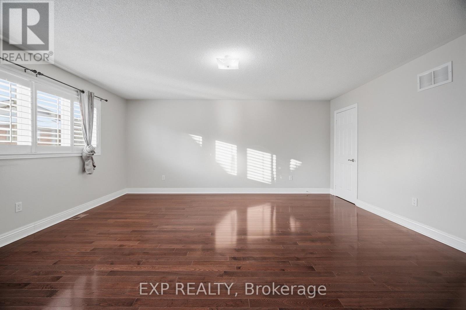 94 Kingsview Drive, Vaughan, Ontario  L4H 3A2 - Photo 24 - N12754020