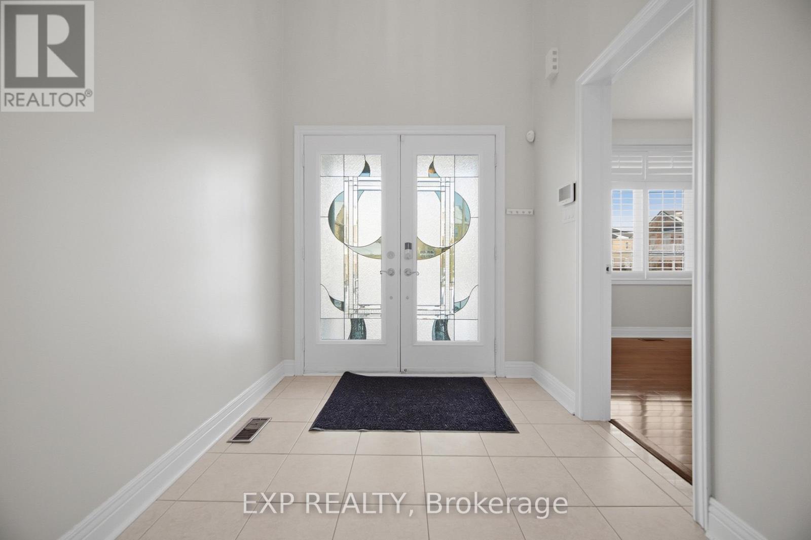 94 Kingsview Drive, Vaughan, Ontario  L4H 3A2 - Photo 4 - N12754020