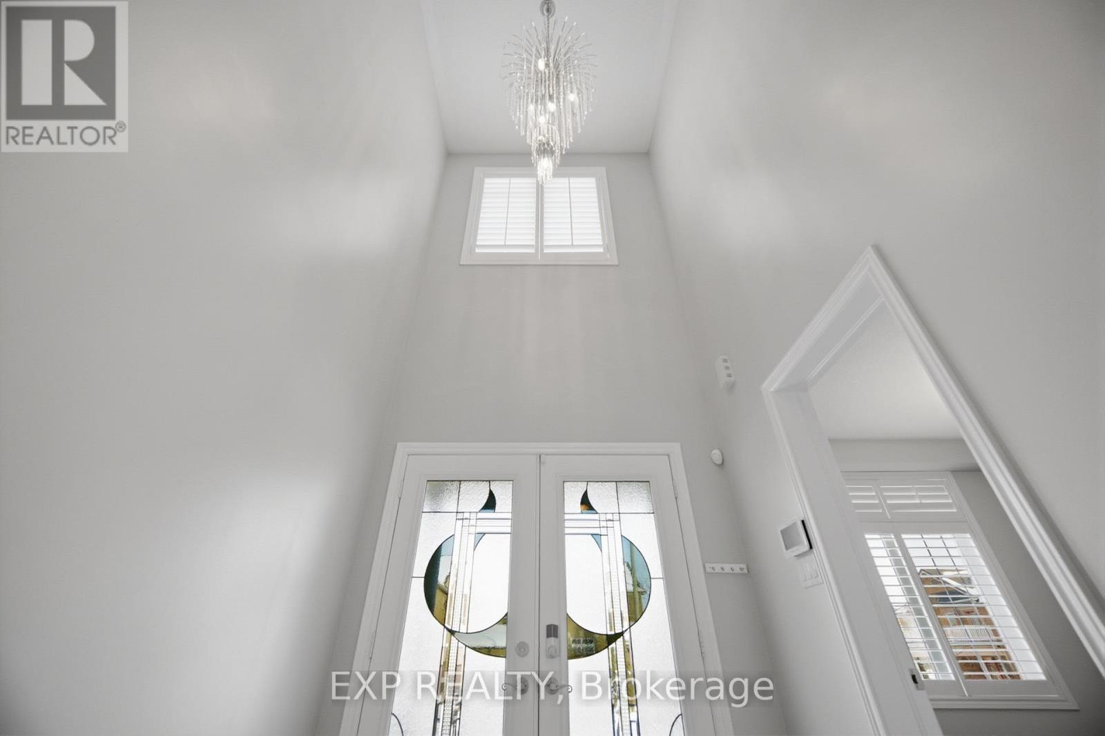 94 Kingsview Drive, Vaughan, Ontario  L4H 3A2 - Photo 5 - N12754020