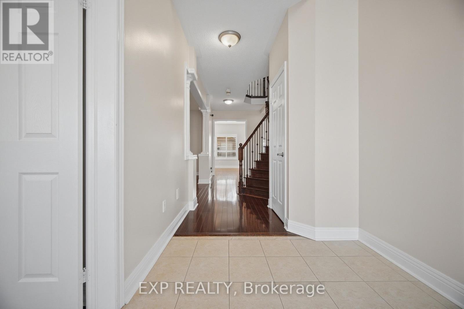 94 Kingsview Drive, Vaughan, Ontario  L4H 3A2 - Photo 6 - N12754020