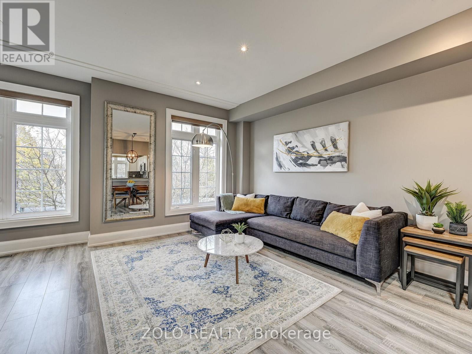 8 Burgon Place, Aurora, Ontario  L4G 7Y2 - Photo 10 - N12754090