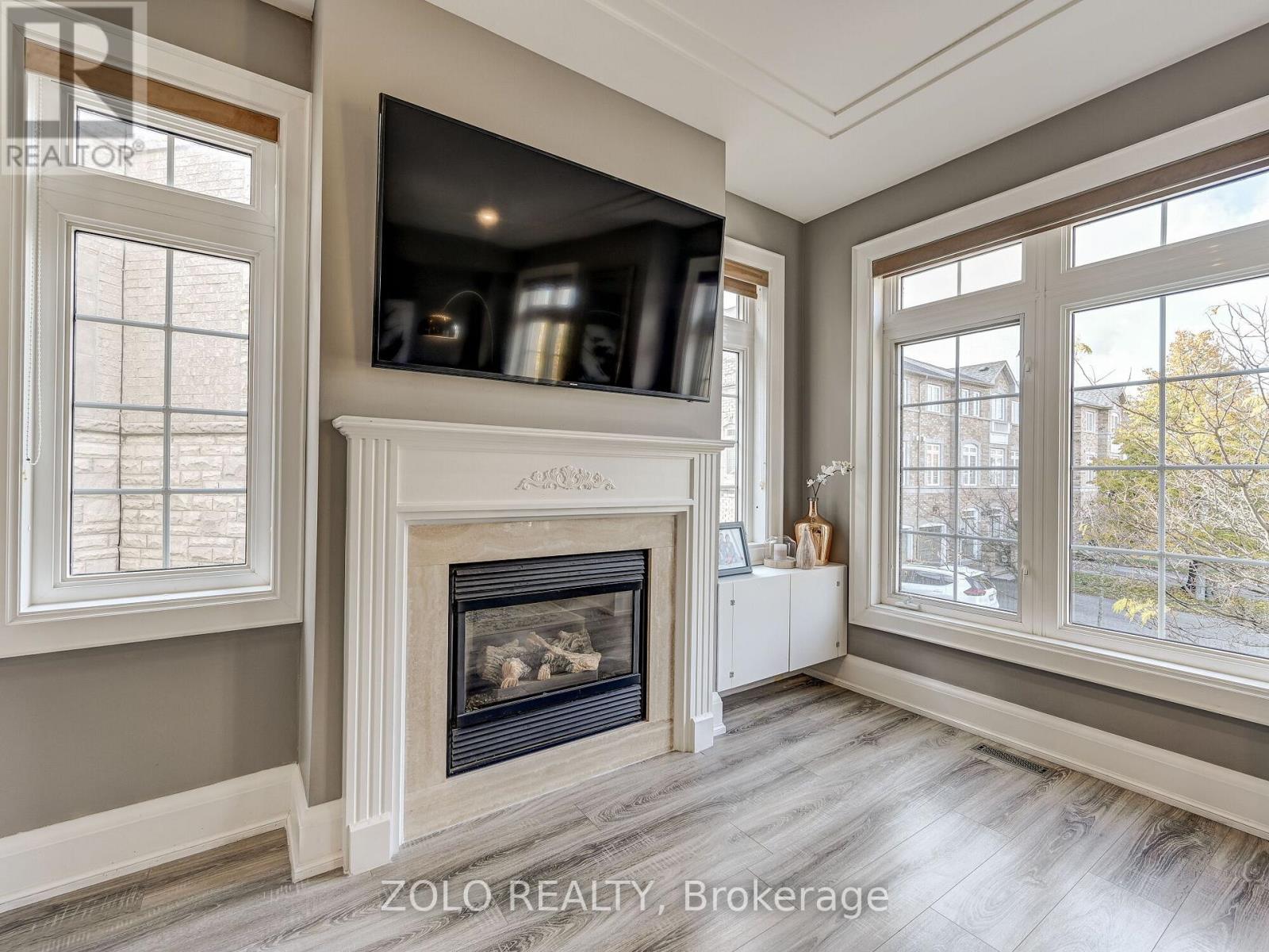 8 Burgon Place, Aurora, Ontario  L4G 7Y2 - Photo 17 - N12754090