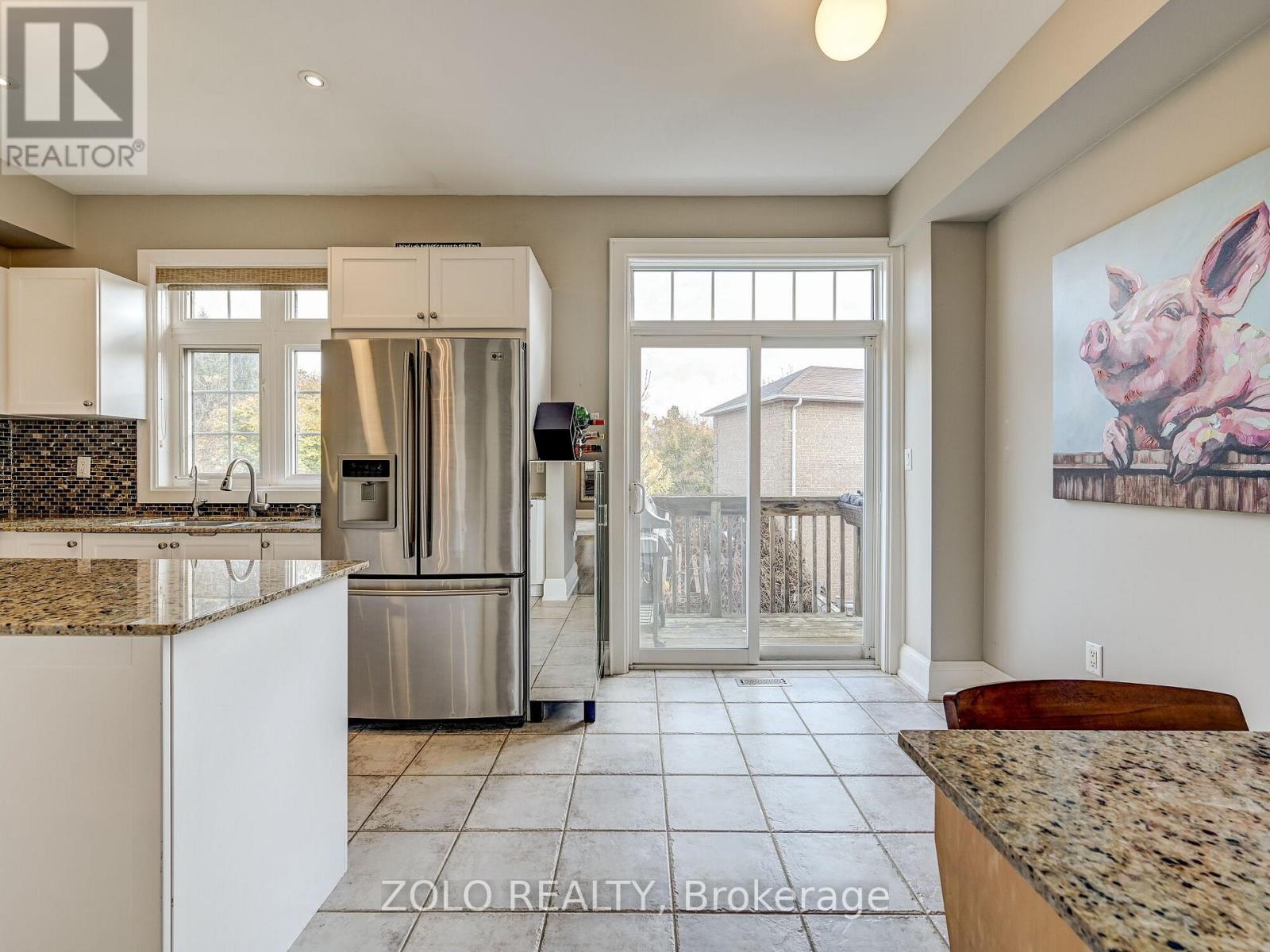 8 Burgon Place, Aurora, Ontario  L4G 7Y2 - Photo 18 - N12754090