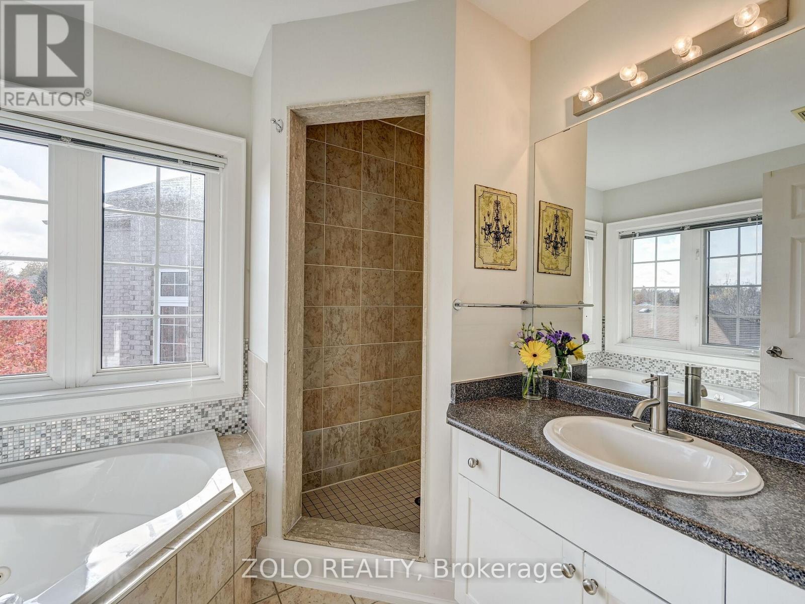 8 Burgon Place, Aurora, Ontario  L4G 7Y2 - Photo 29 - N12754090