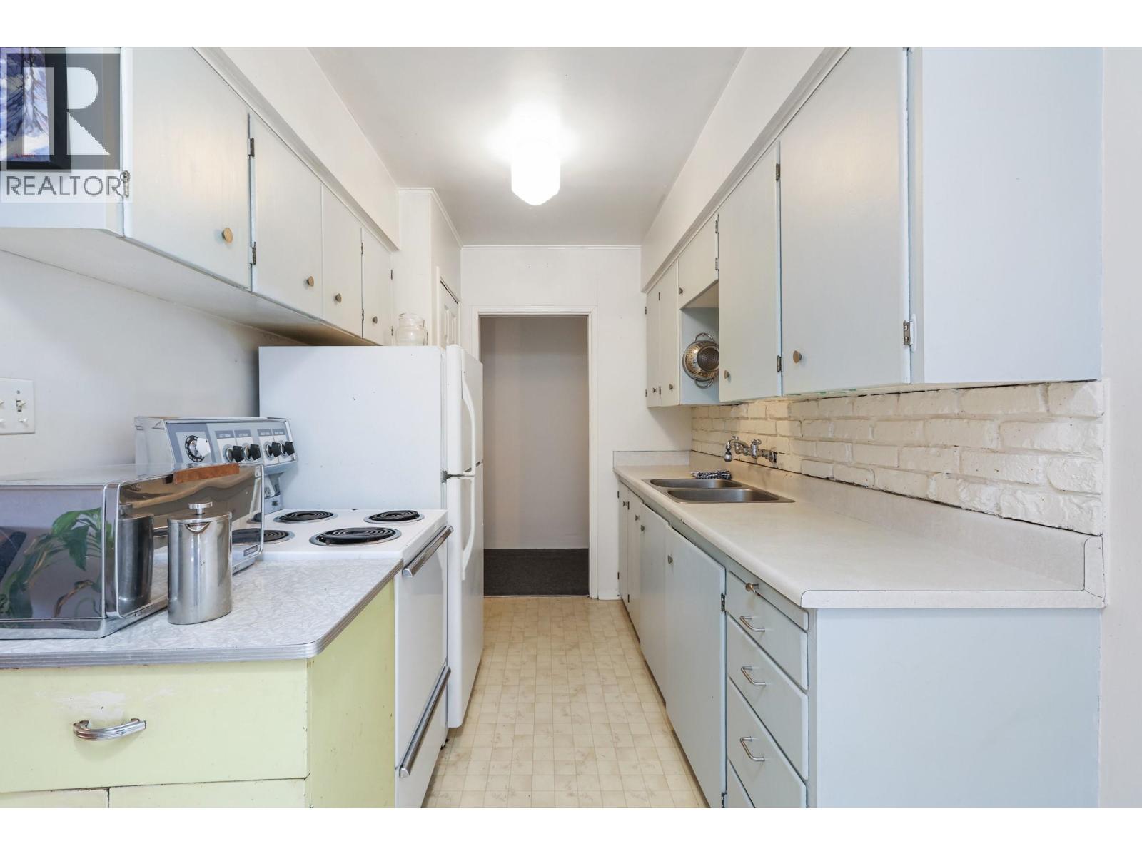 201 2880 Oak Street, Vancouver, British Columbia  V6H 2K5 - Photo 9 - R3085781