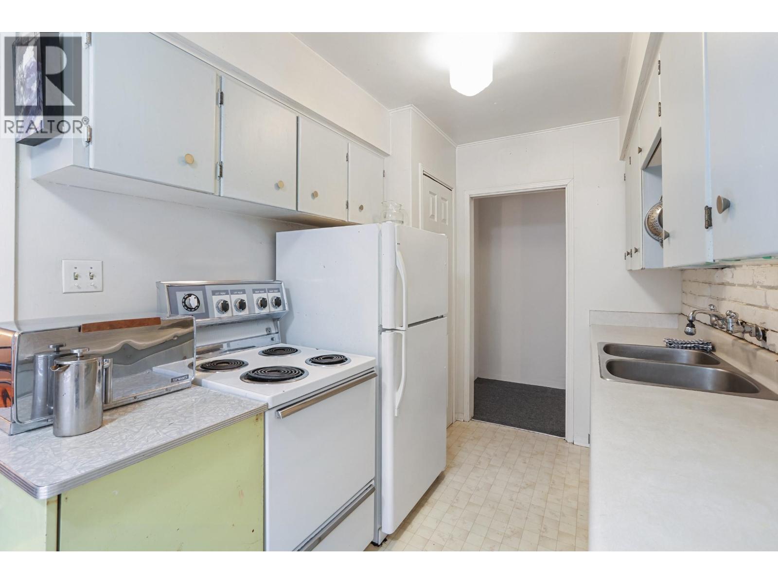 201 2880 Oak Street, Vancouver, British Columbia  V6H 2K5 - Photo 10 - R3085781