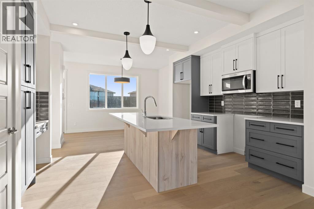 25 Sora Gate Se, Calgary, Alberta  T3S 0A7 - Photo 5 - A2280060