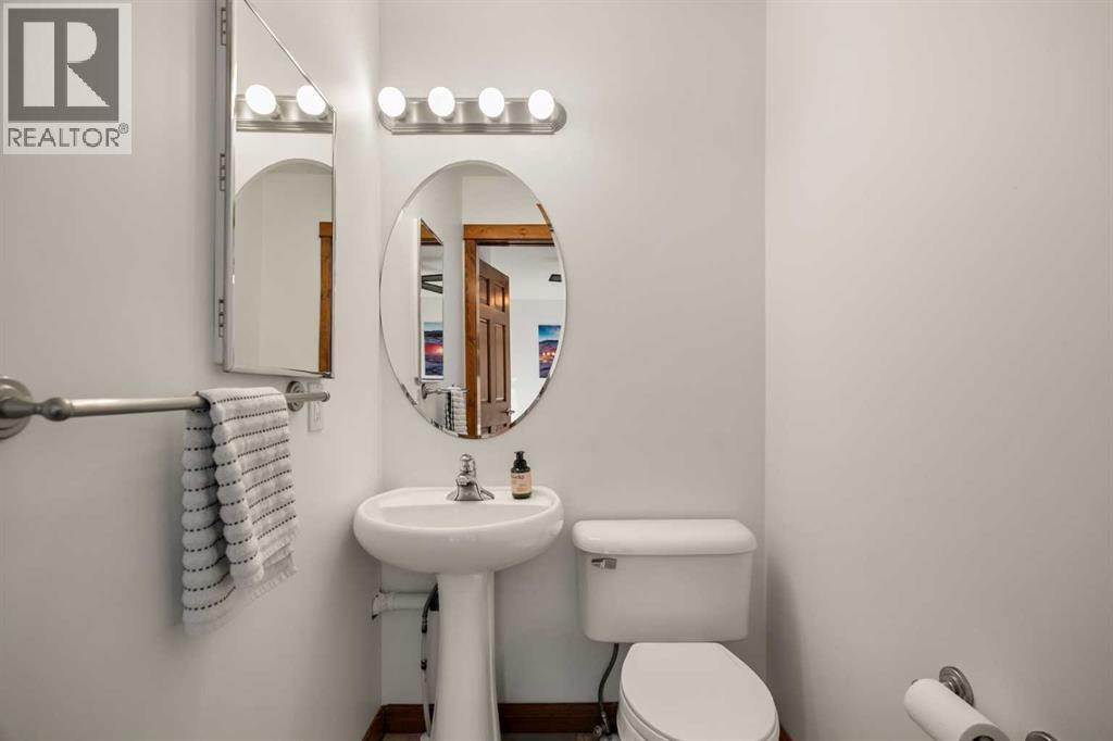 201, 85 Dyrgas Gate, Canmore, Alberta  T1W 3L1 - Photo 20 - A2281521