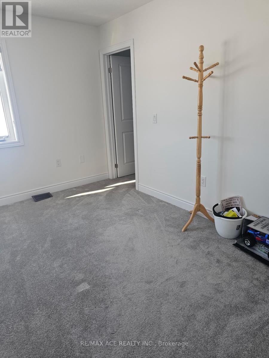 37 Union Boulevard, Wasaga Beach, Ontario  L9Z 0M6 - Photo 16 - S12753902