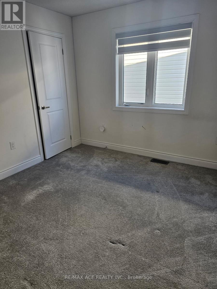 37 Union Boulevard, Wasaga Beach, Ontario  L9Z 0M6 - Photo 7 - S12753902