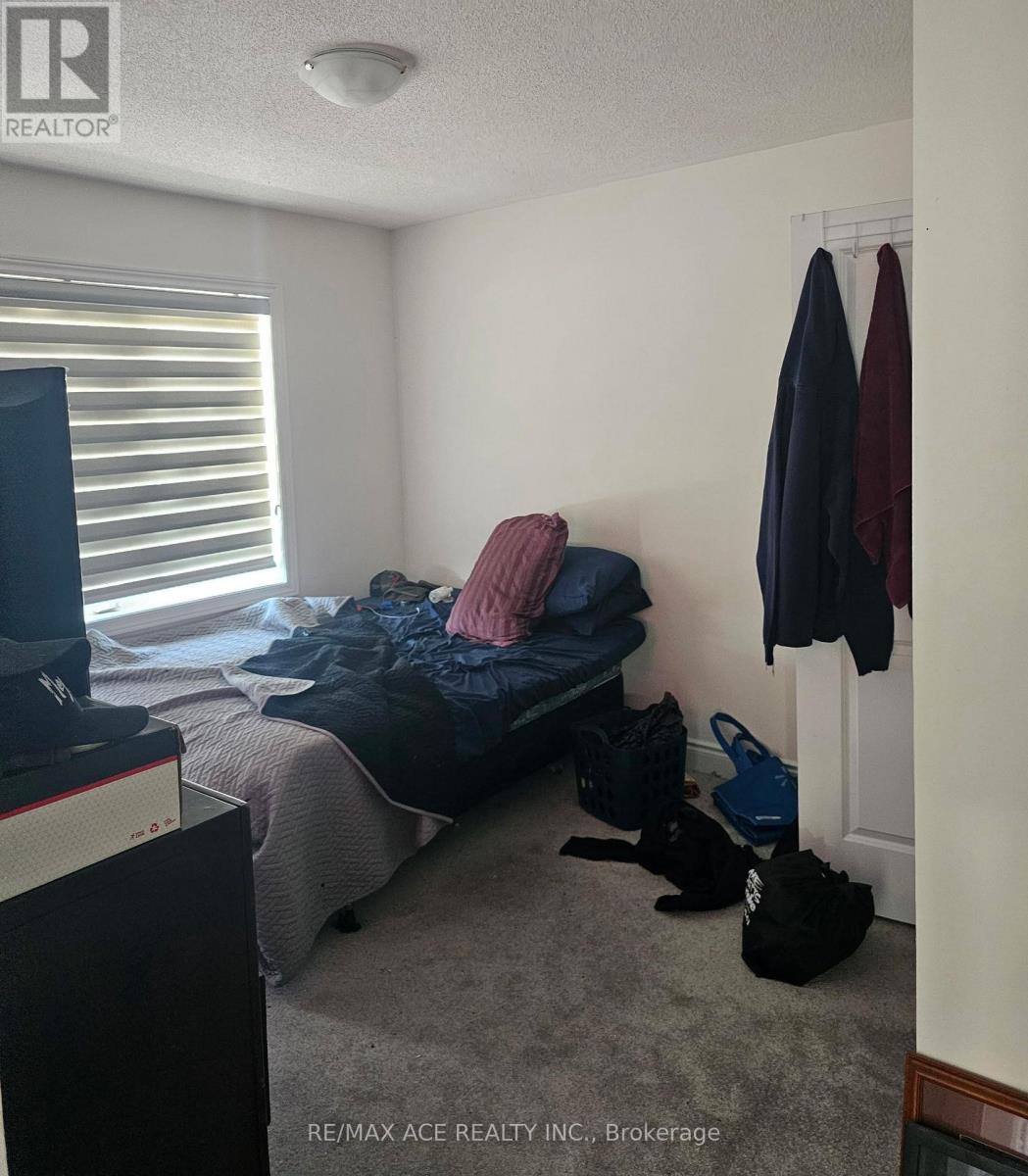 37 Union Boulevard, Wasaga Beach, Ontario  L9Z 0M6 - Photo 9 - S12753902