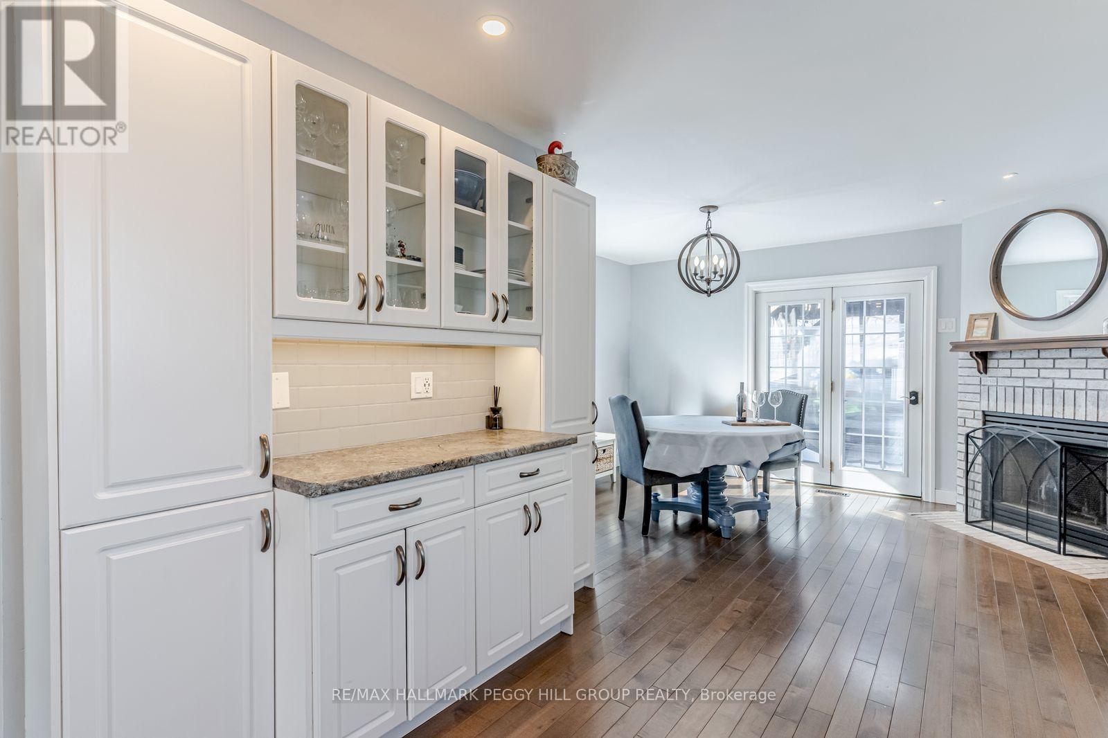 20 Pae Drive, Barrie (Painswick North), Ontario  L4N 7N7 - Photo 4 - S12753962