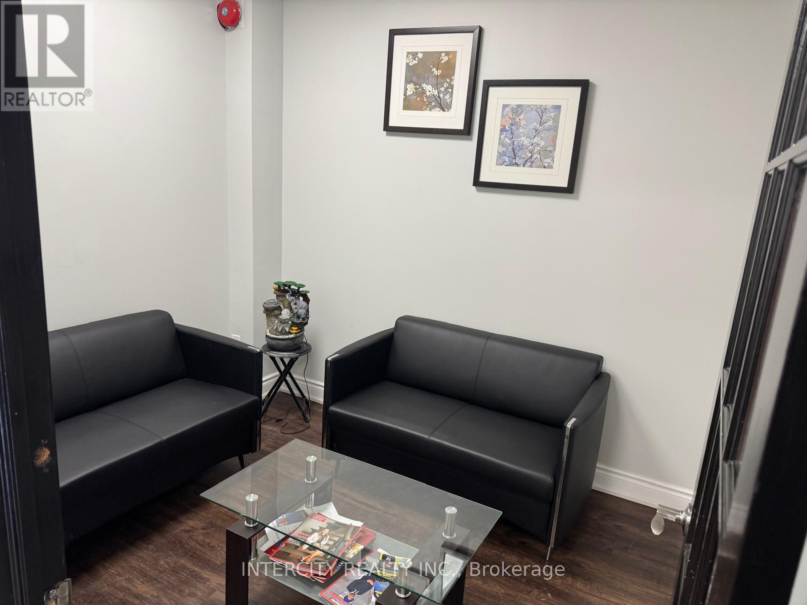 20 - 7895 Tranmere Drive, Mississauga, Ontario  L5S 1V9 - Photo 2 - W12753798