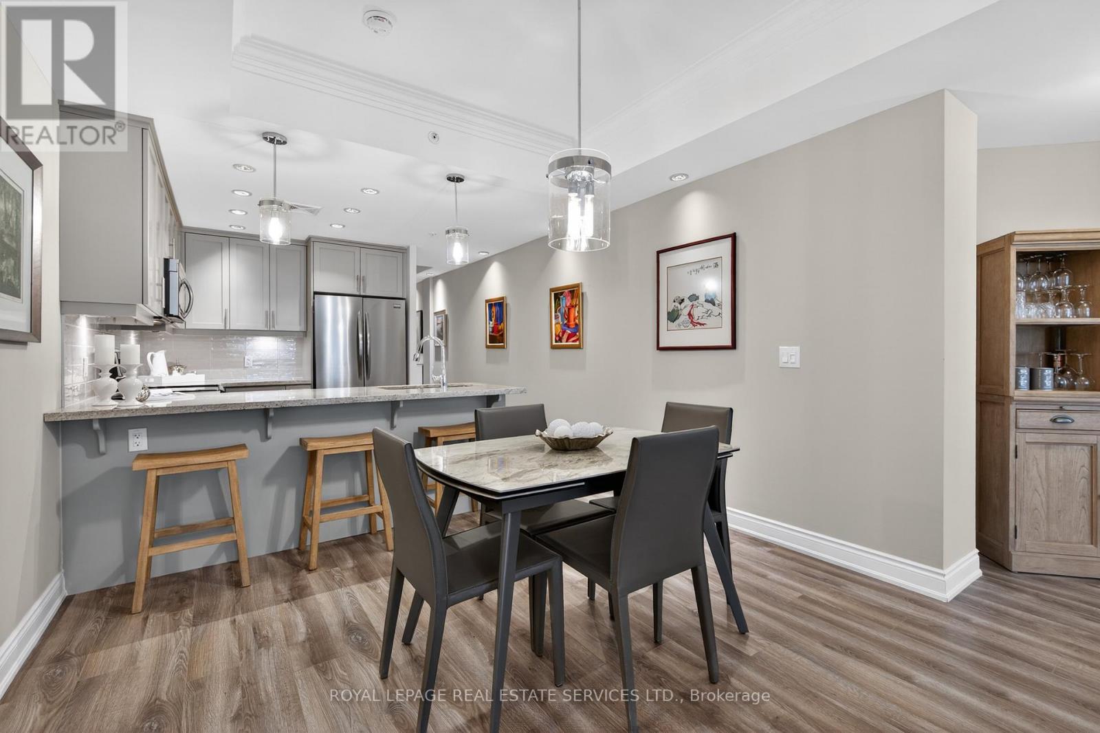 410 - 205 Lakeshore Road W, Oakville, Ontario  L6K 0H8 - Photo 15 - W12753834