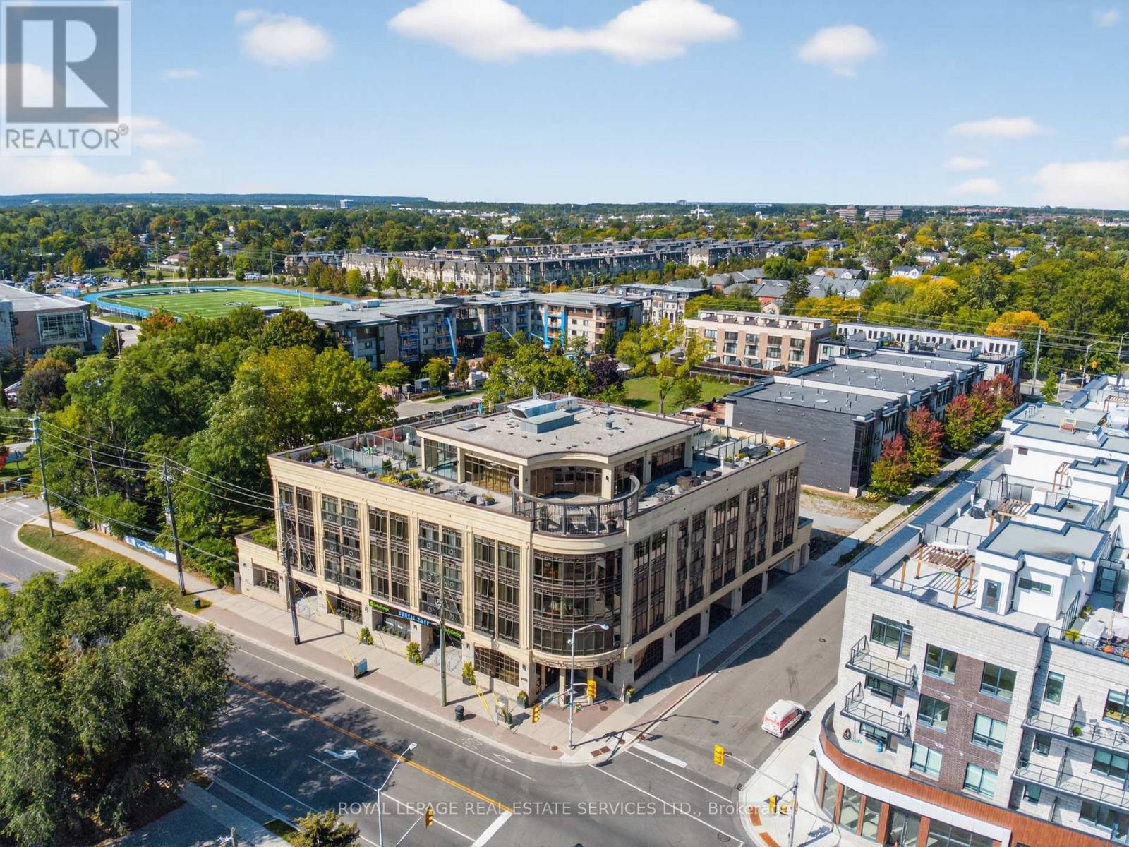 410 - 205 Lakeshore Road W, Oakville, Ontario  L6K 0H8 - Photo 2 - W12753834