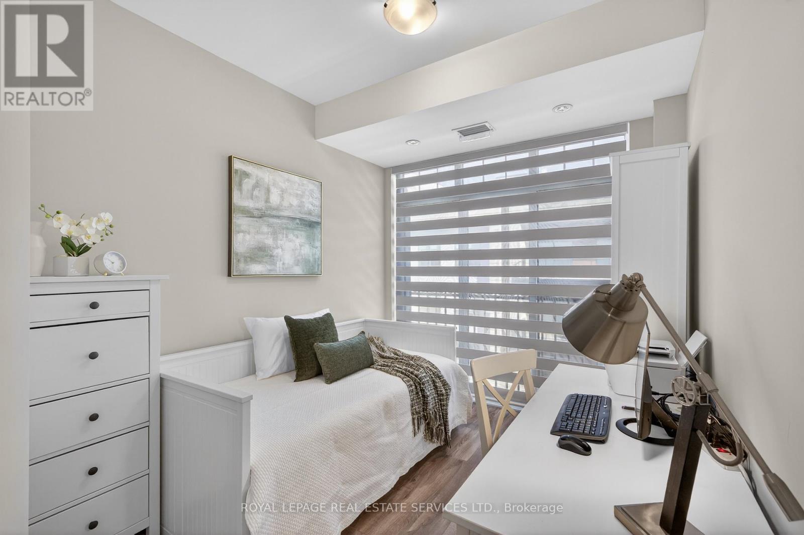 410 - 205 Lakeshore Road W, Oakville, Ontario  L6K 0H8 - Photo 25 - W12753834