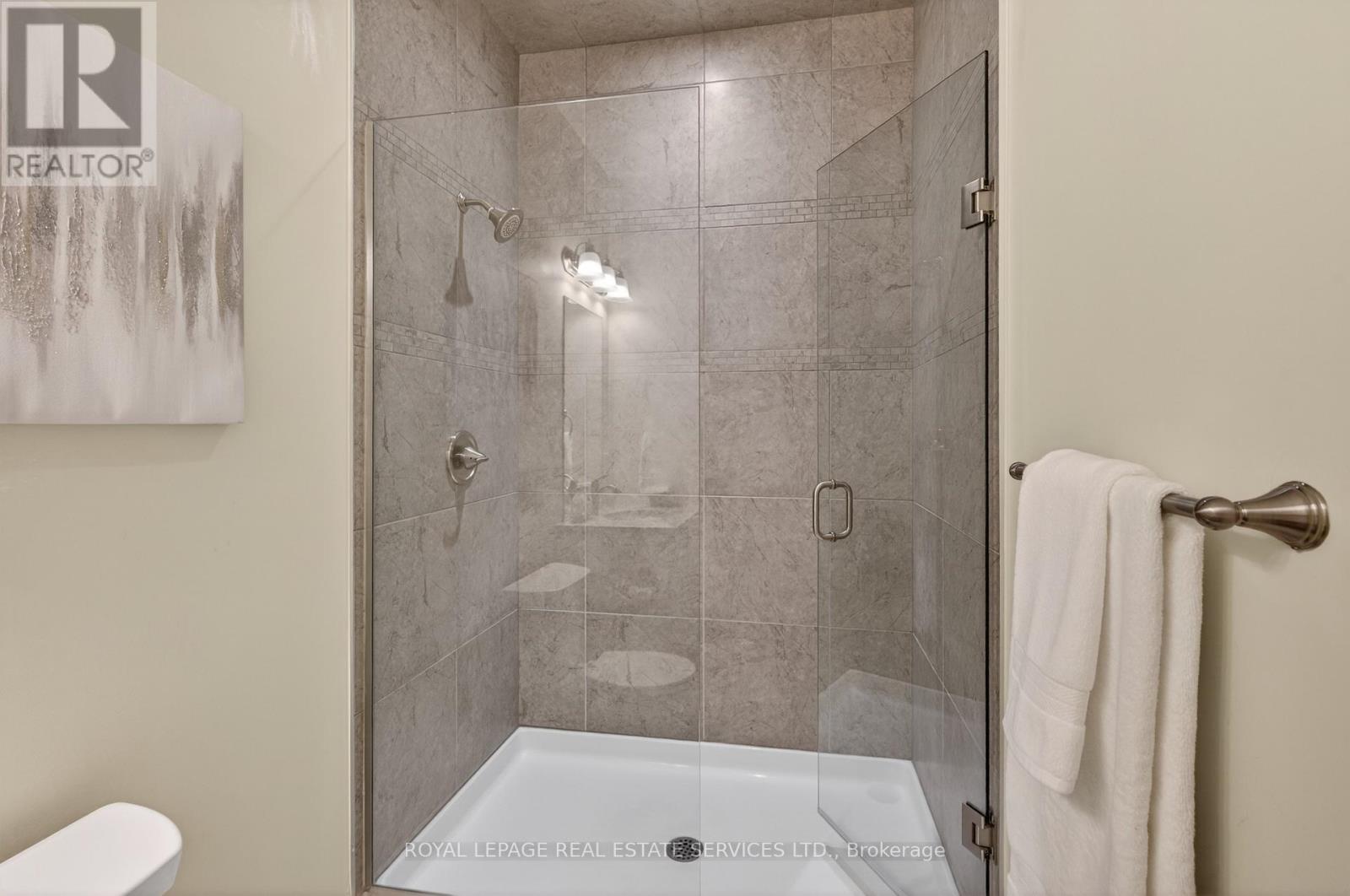 410 - 205 Lakeshore Road W, Oakville, Ontario  L6K 0H8 - Photo 28 - W12753834