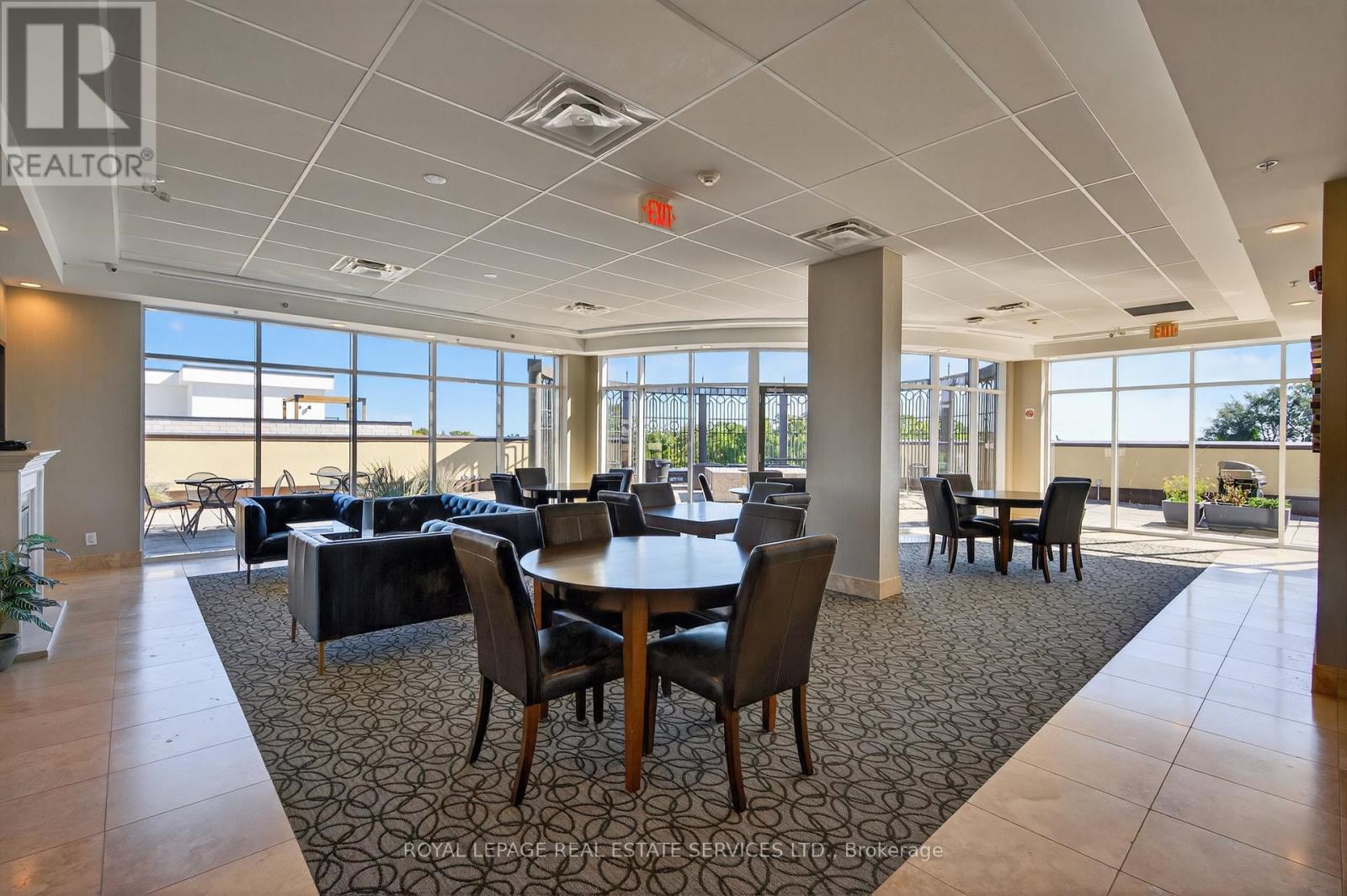 410 - 205 Lakeshore Road W, Oakville, Ontario  L6K 0H8 - Photo 39 - W12753834