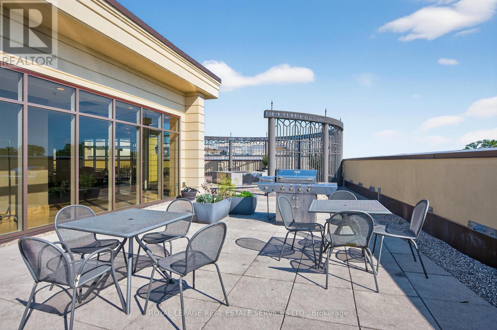 410 - 205 Lakeshore Road W, Oakville, Ontario  L6K 0H8 - Photo 49 - W12753834