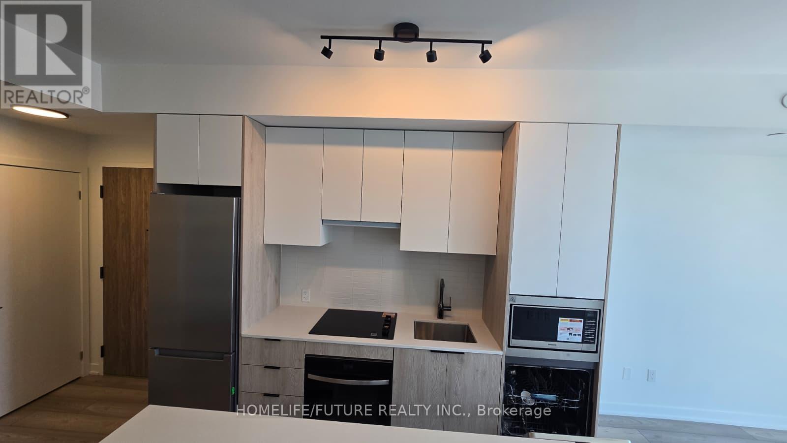 1022 - 1007 The Queens Way, Toronto (Islington-City Centre West), Ontario  M8Z 0H4 - Photo 2 - W12753842