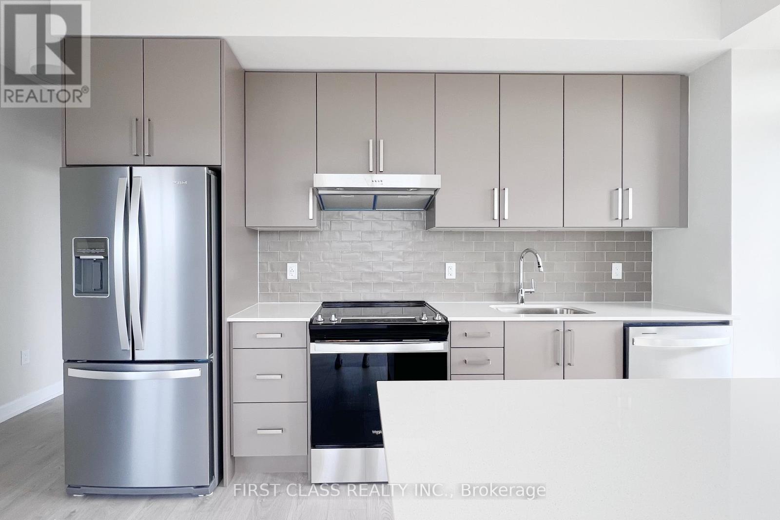 815 - 3200 William Coltson Avenue, Oakville, Ontario  L6H 7W6 - Photo 6 - W12753928