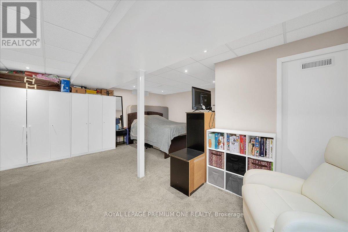 30 Mitchell Avenue, Brampton, Ontario  L6Z 1H3 - Photo 20 - W12753936