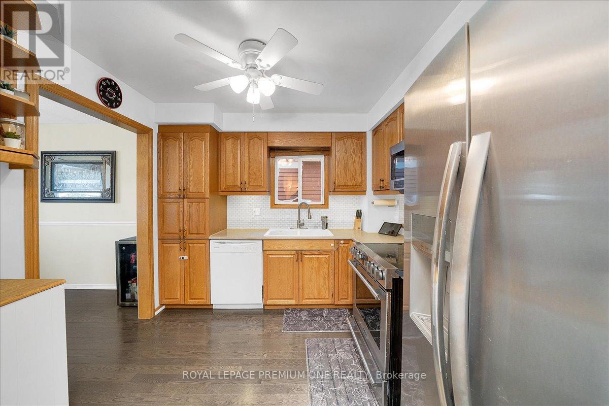 30 Mitchell Avenue, Brampton, Ontario  L6Z 1H3 - Photo 8 - W12753936