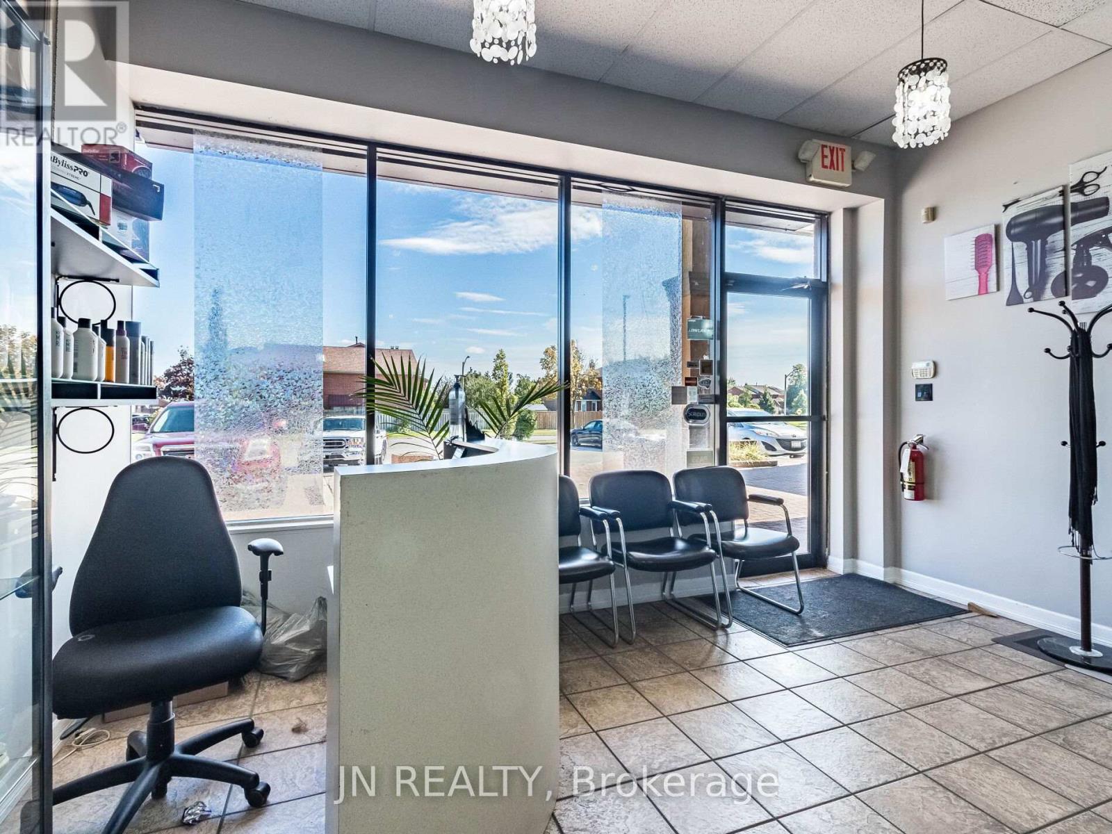 3 - 2 Philosophers Trail, Brampton, Ontario  L6S 4C9 - Photo 7 - W12753952