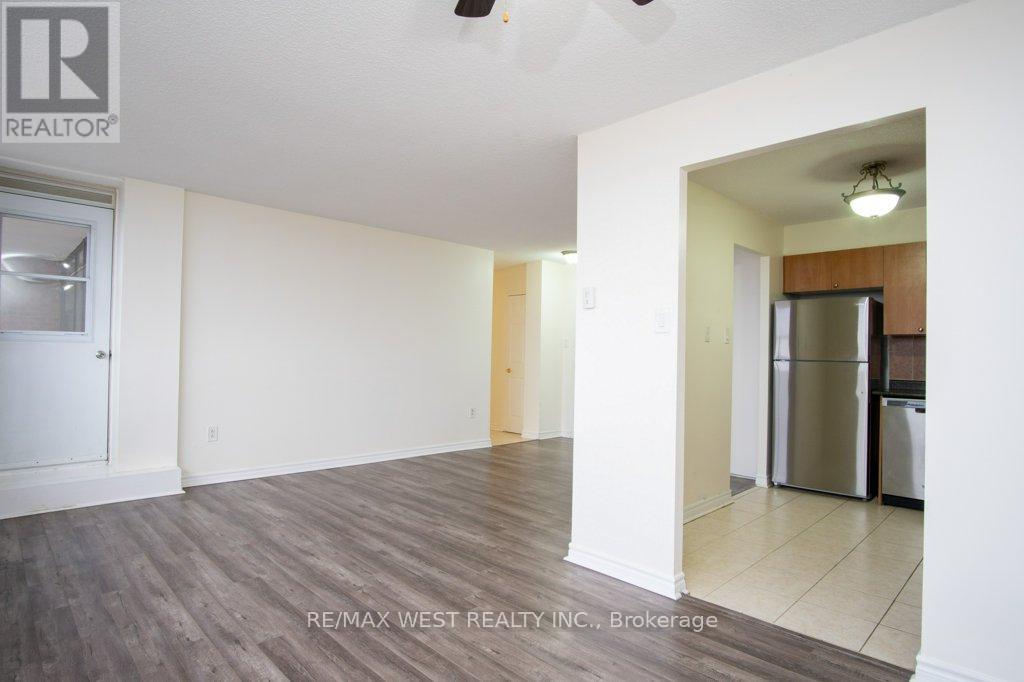 1001 - 3501 Glen Erin Drive, Mississauga, Ontario  L5L 2E9 - Photo 11 - W12753964