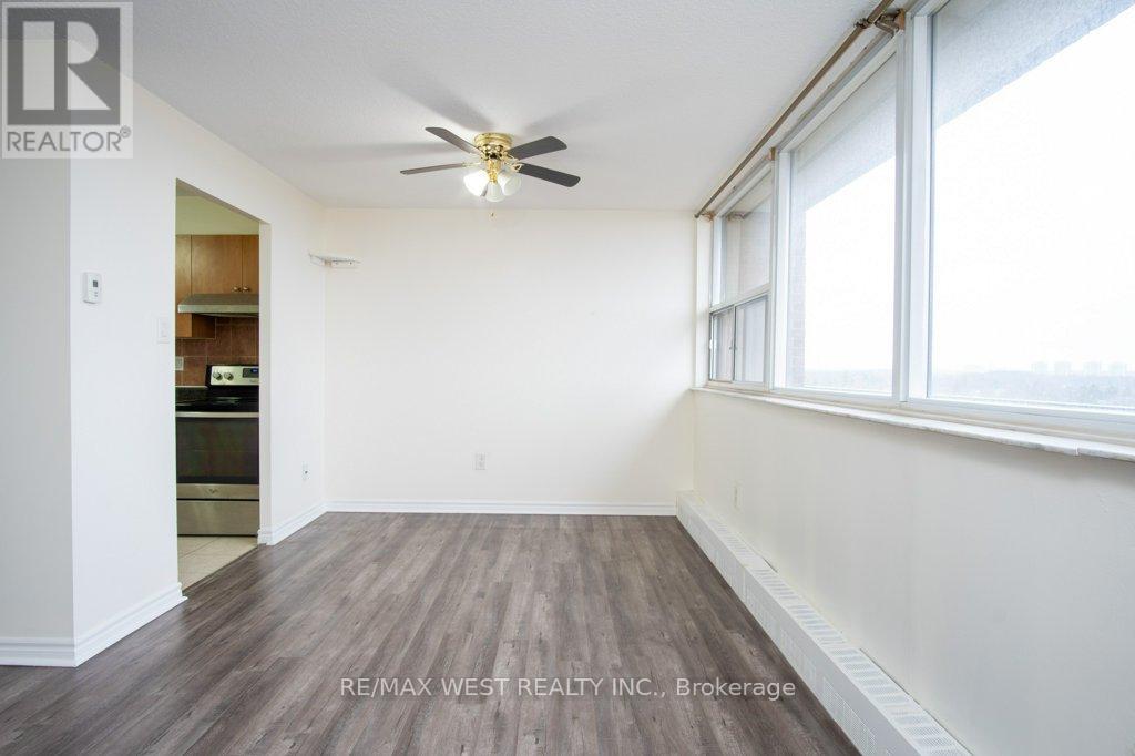 1001 - 3501 Glen Erin Drive, Mississauga, Ontario  L5L 2E9 - Photo 9 - W12753964