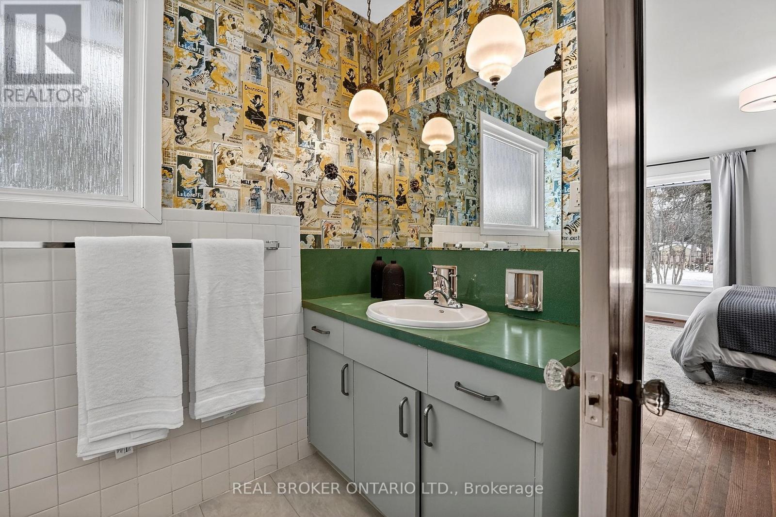 1269 Royal York Road, Toronto, Ontario  M9A 4C4 - Photo 25 - W12753972