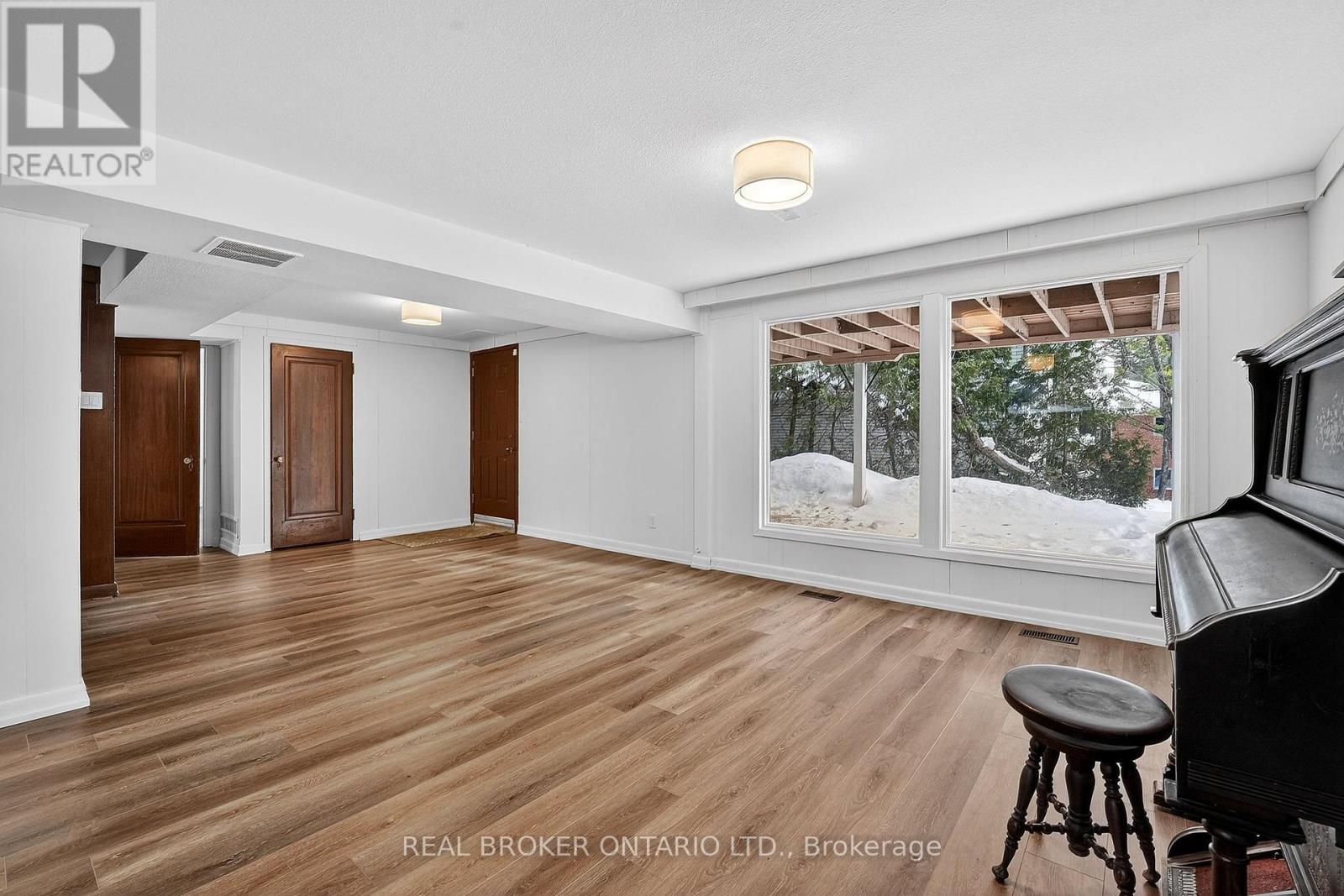 1269 Royal York Road, Toronto, Ontario  M9A 4C4 - Photo 39 - W12753972