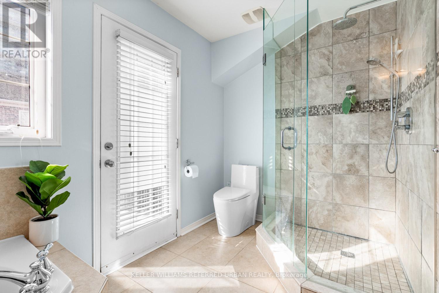 19 - 6 Windermere Avenue, Toronto (High Park-Swansea), Ontario  M6S 3J1 - Photo 25 - W12753974