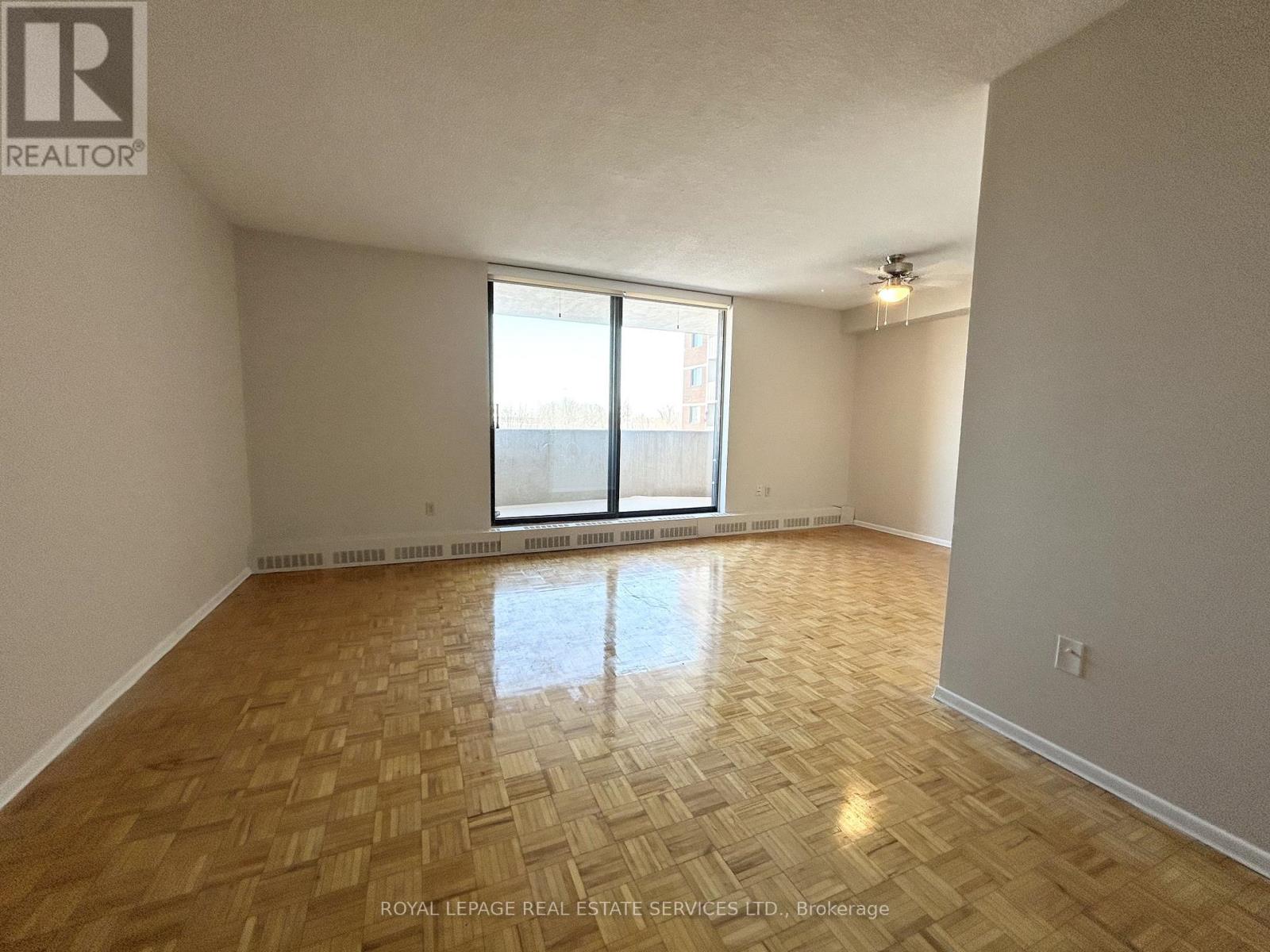 702 - 60 Park Avenue, Halton Hills, Ontario  L7G 4Y9 - Photo 4 - W12753980