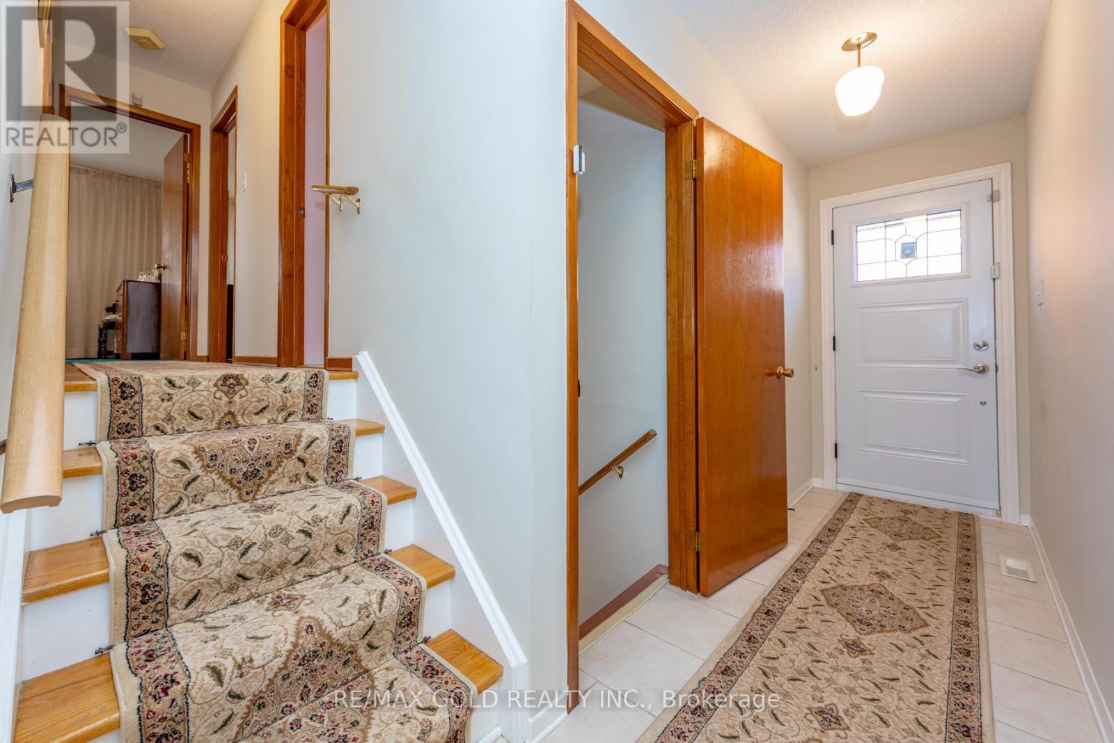 64 Malcolm Crescent, Brampton, Ontario  L6S 3C8 - Photo 12 - W12754004