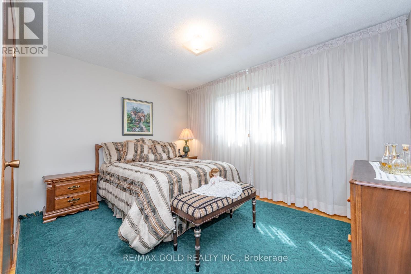 64 Malcolm Crescent, Brampton, Ontario  L6S 3C8 - Photo 17 - W12754004