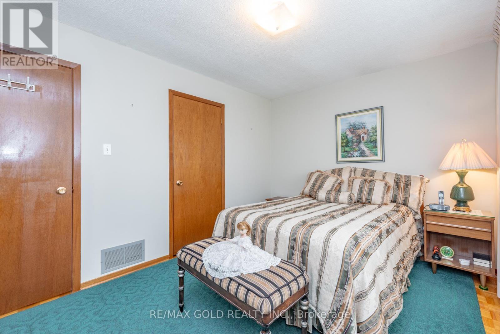 64 Malcolm Crescent, Brampton, Ontario  L6S 3C8 - Photo 18 - W12754004