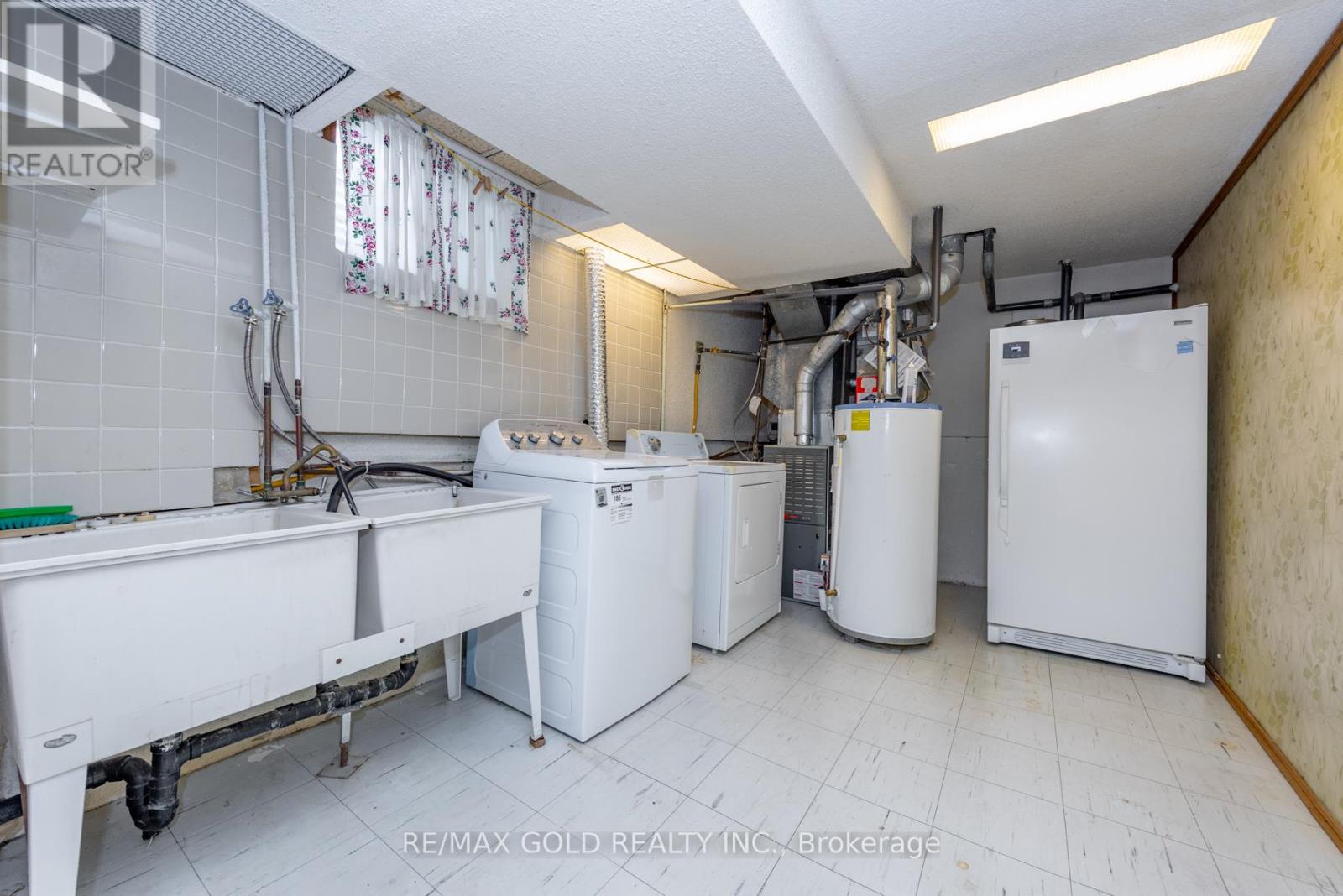 64 Malcolm Crescent, Brampton, Ontario  L6S 3C8 - Photo 32 - W12754004