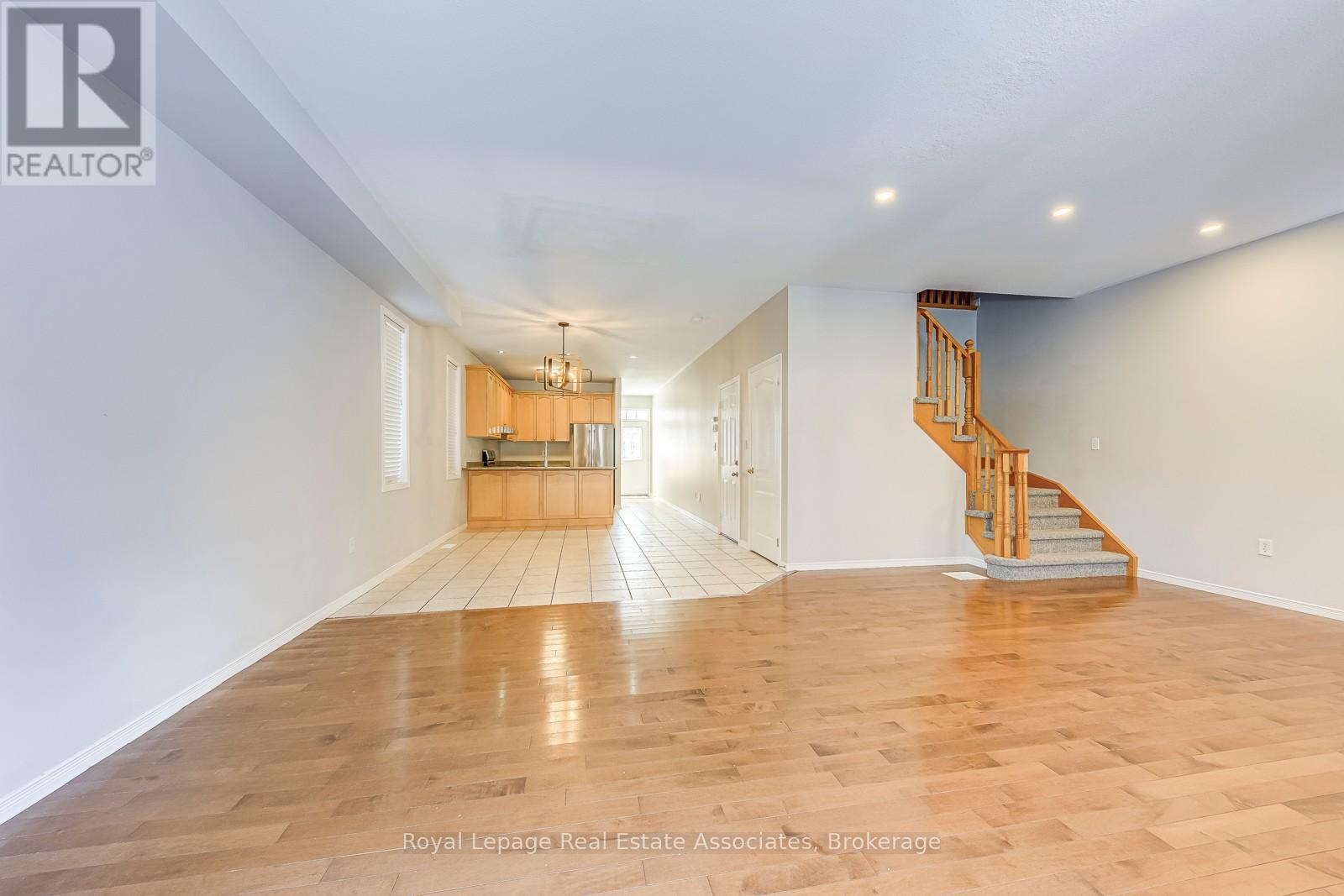 21 Ridgegate Place, Hamilton, Ontario  L8E 6C7 - Photo 10 - X12753858