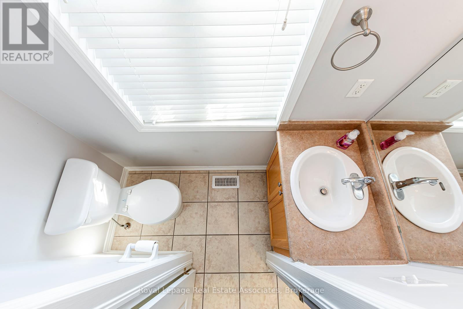 21 Ridgegate Place, Hamilton, Ontario  L8E 6C7 - Photo 14 - X12753858