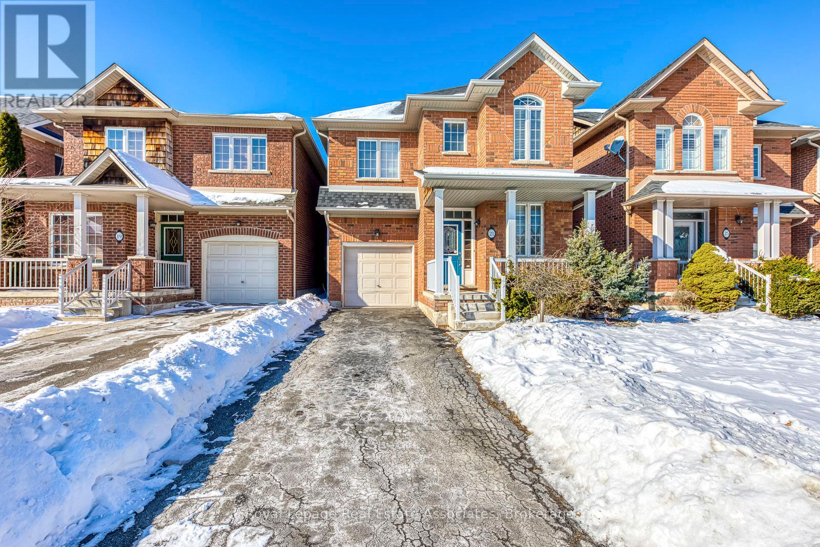 21 Ridgegate Place, Hamilton, Ontario  L8E 6C7 - Photo 2 - X12753858