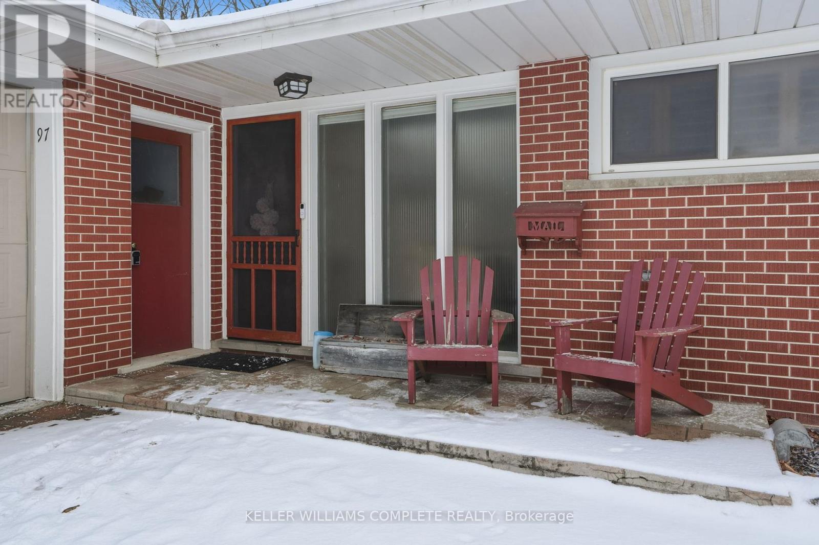 97 Robinhood Drive, Hamilton, Ontario  L9H 4G2 - Photo 2 - X12753986