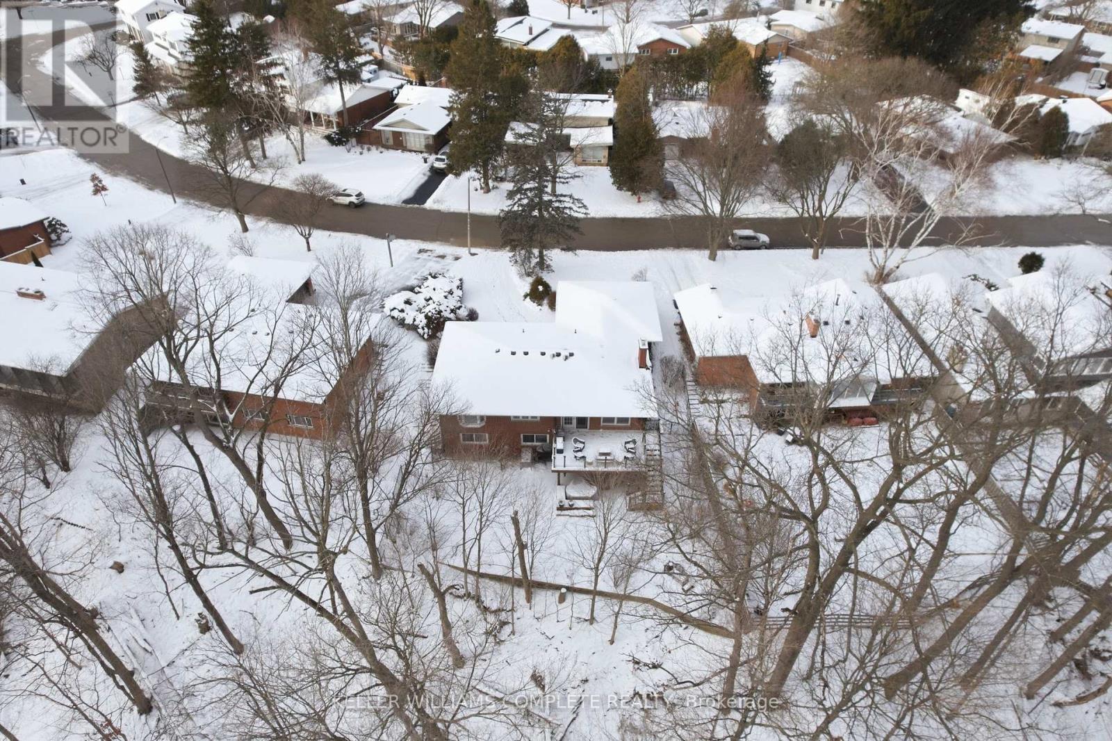 97 Robinhood Drive, Hamilton, Ontario  L9H 4G2 - Photo 38 - X12753986