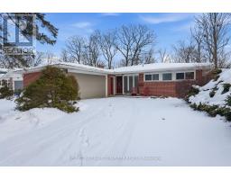 97 ROBINHOOD DRIVE, Hamilton, Ontario