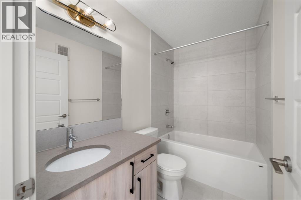 628 Sora Boulevard Se, Calgary, Alberta  T3S 0L6 - Photo 5 - A2256459