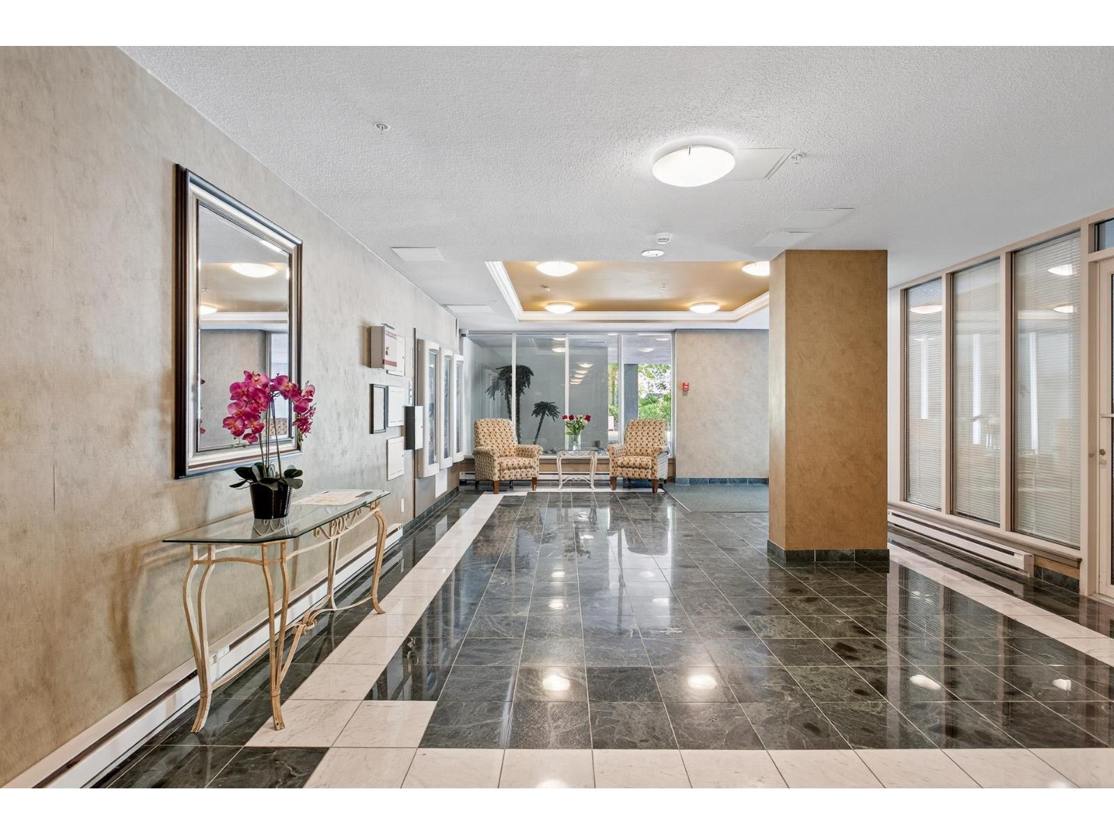 704 10082 148 Street, Surrey, British Columbia  V3R 0S3 - Photo 34 - R3086058