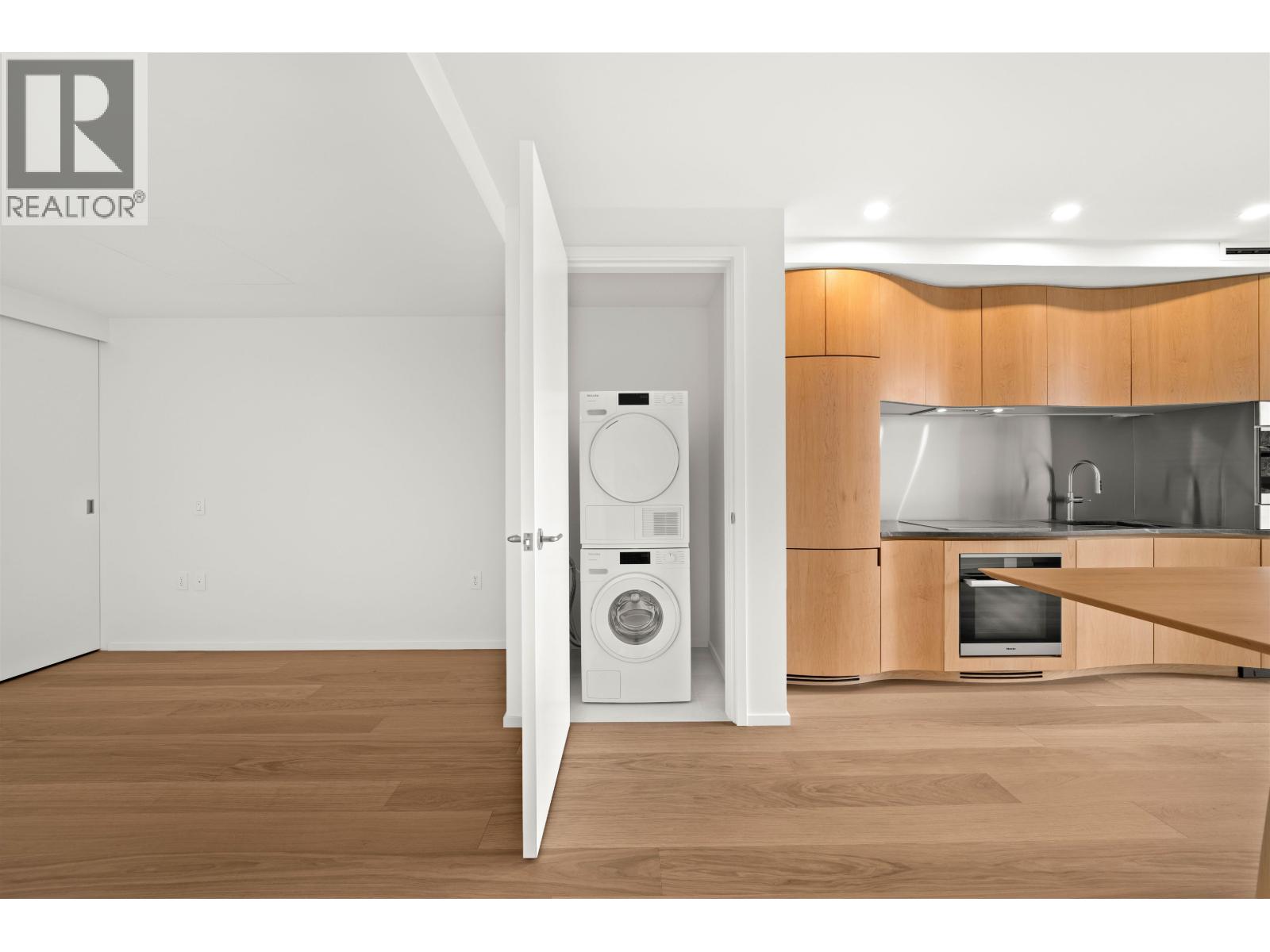 601 1568 Alberni Street, Vancouver, British Columbia  V6G 0E3 - Photo 2 - R3073032