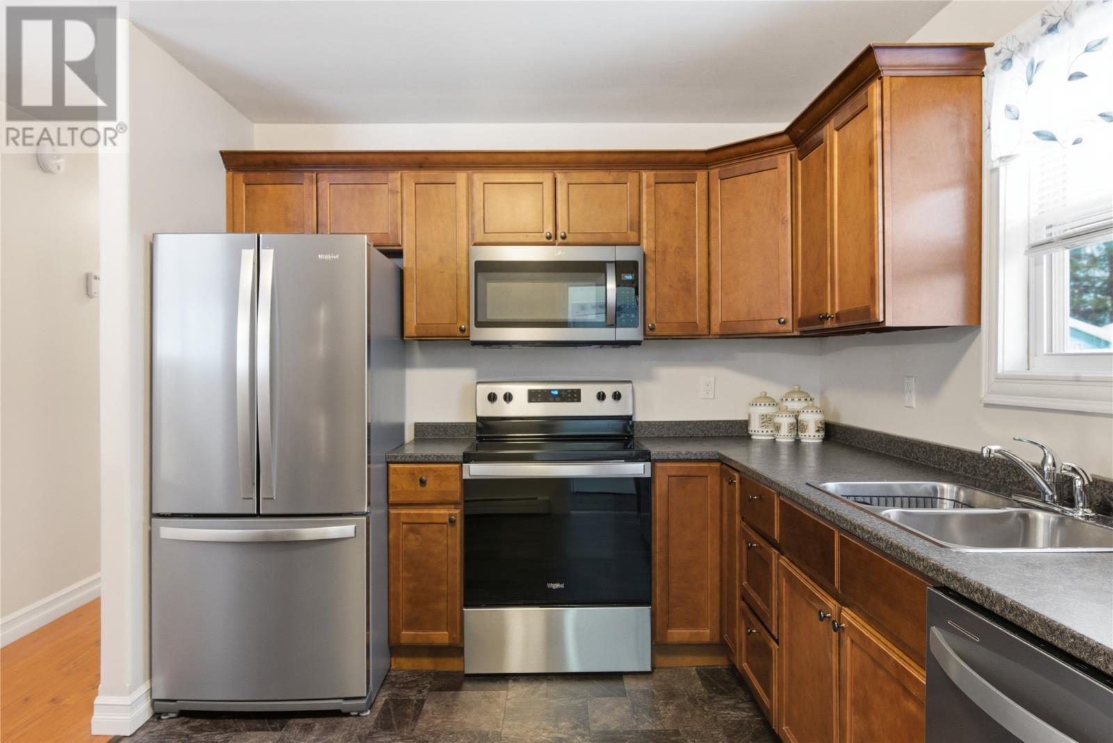 22 Read Street, Gander, Newfoundland & Labrador  A1V 1E2 - Photo 5 - 1294276