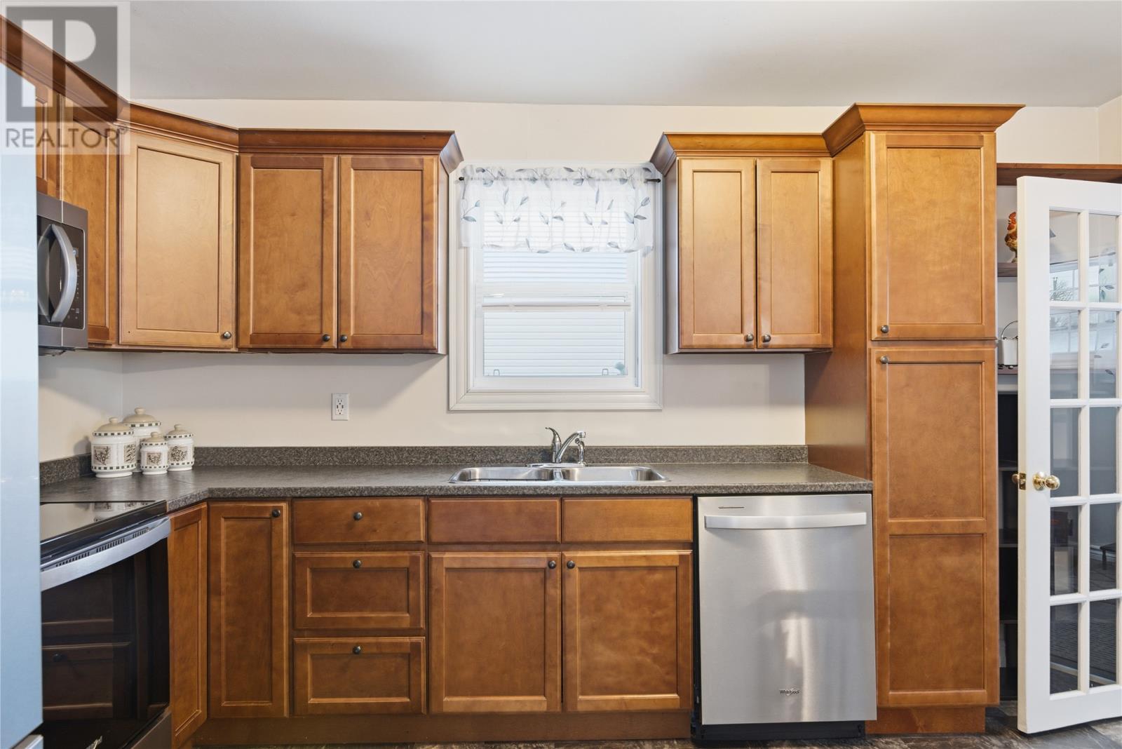 22 Read Street, Gander, Newfoundland & Labrador  A1V 1E2 - Photo 6 - 1294276