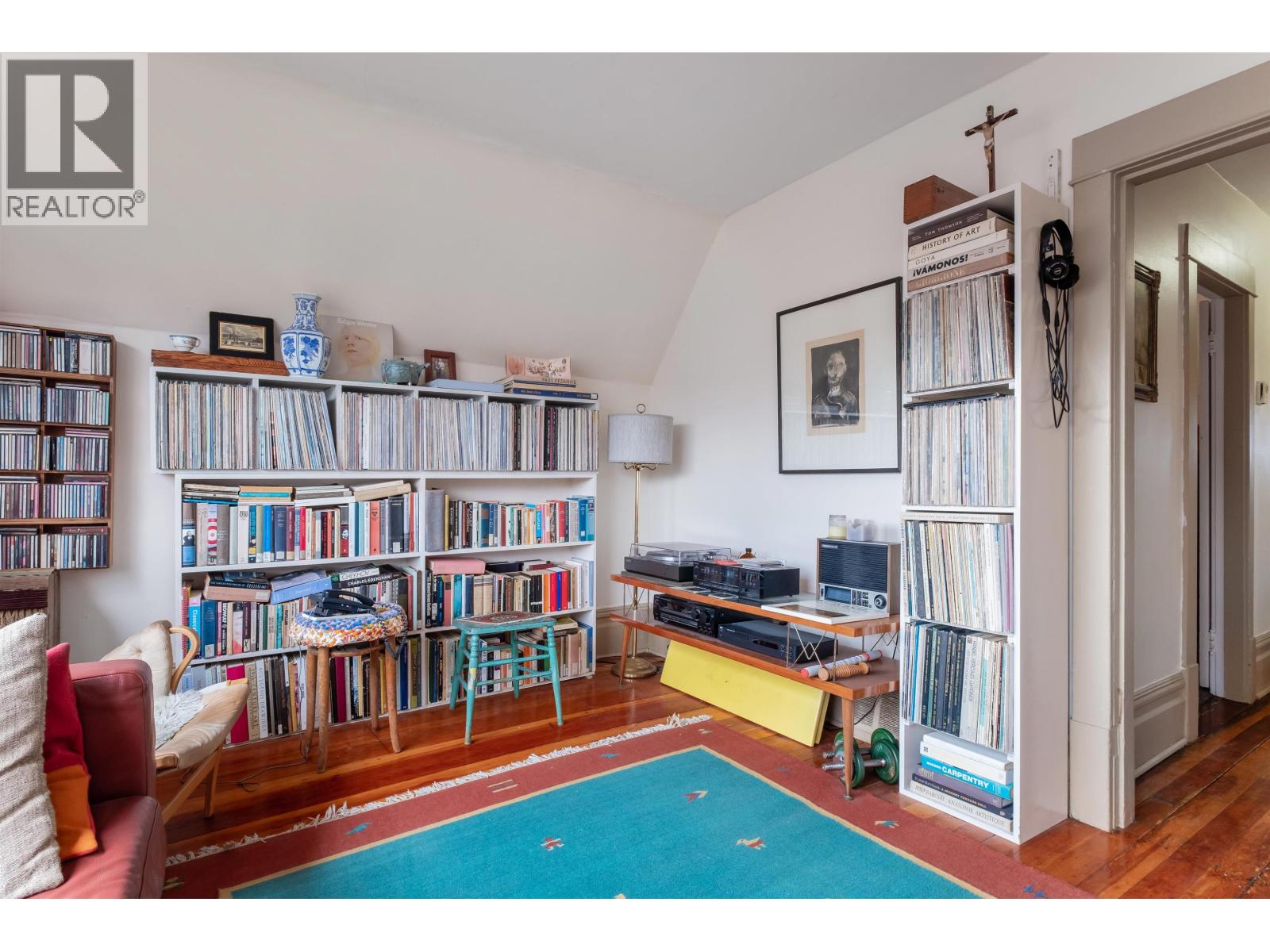 1021 E 14th Avenue, Vancouver, British Columbia  V5T 2P1 - Photo 9 - R3085550